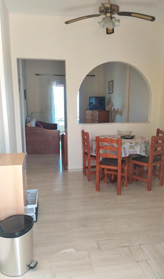 Hellmann Apartments Afión 外观 照片